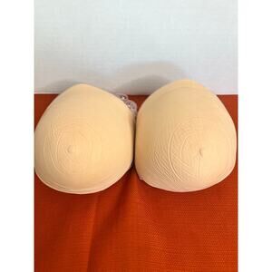 2 NWT Nearly Me Mastectomy Breast Form Prosthesis Triangle Form Nipple #265 sz11